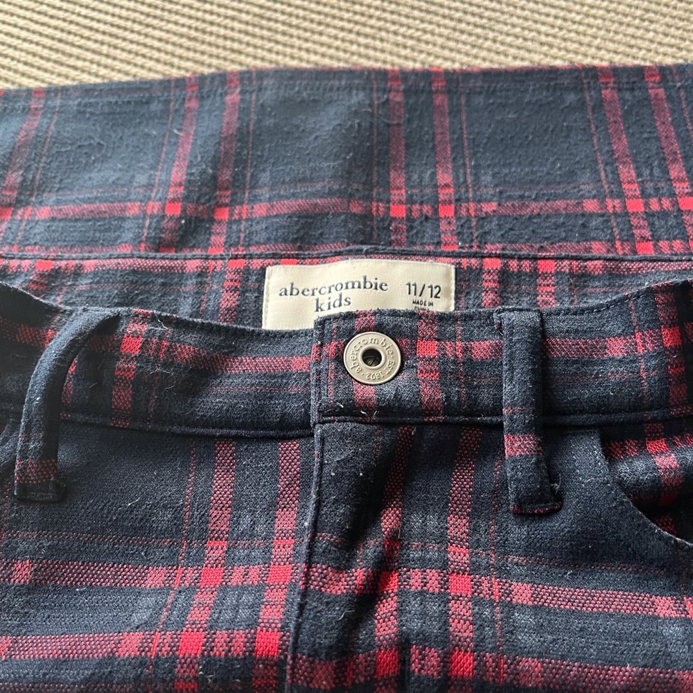 Abercrombie kids girls plaid skirt size 11/12